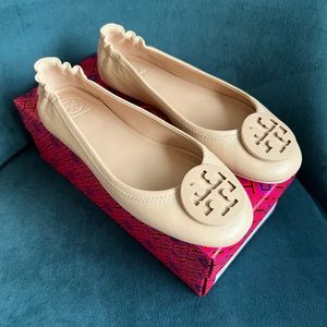 Tory Burch Minnie Leather Ballet Flats Sand